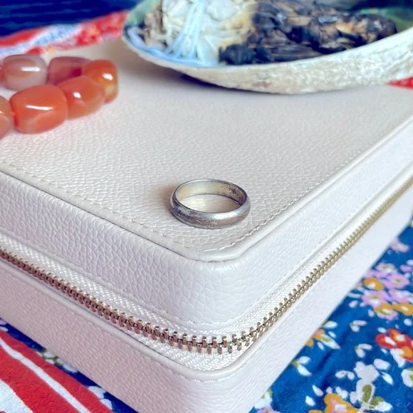 😍sold🥰Sterling silver band - Picture 1 of 6